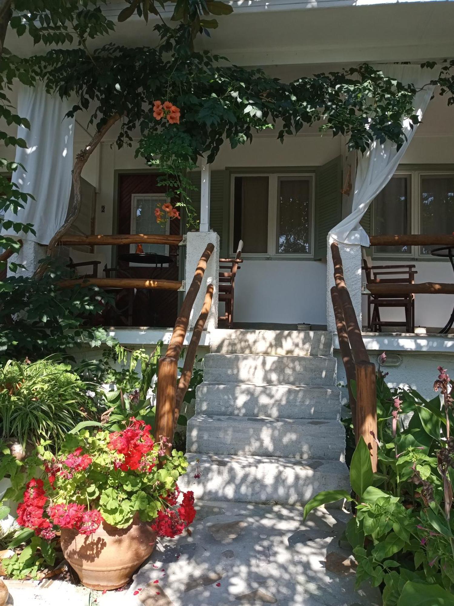 Отель Stamatia'S Garden Agnontas Экстерьер фото